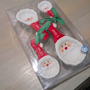Santa Measuring Spoons Set